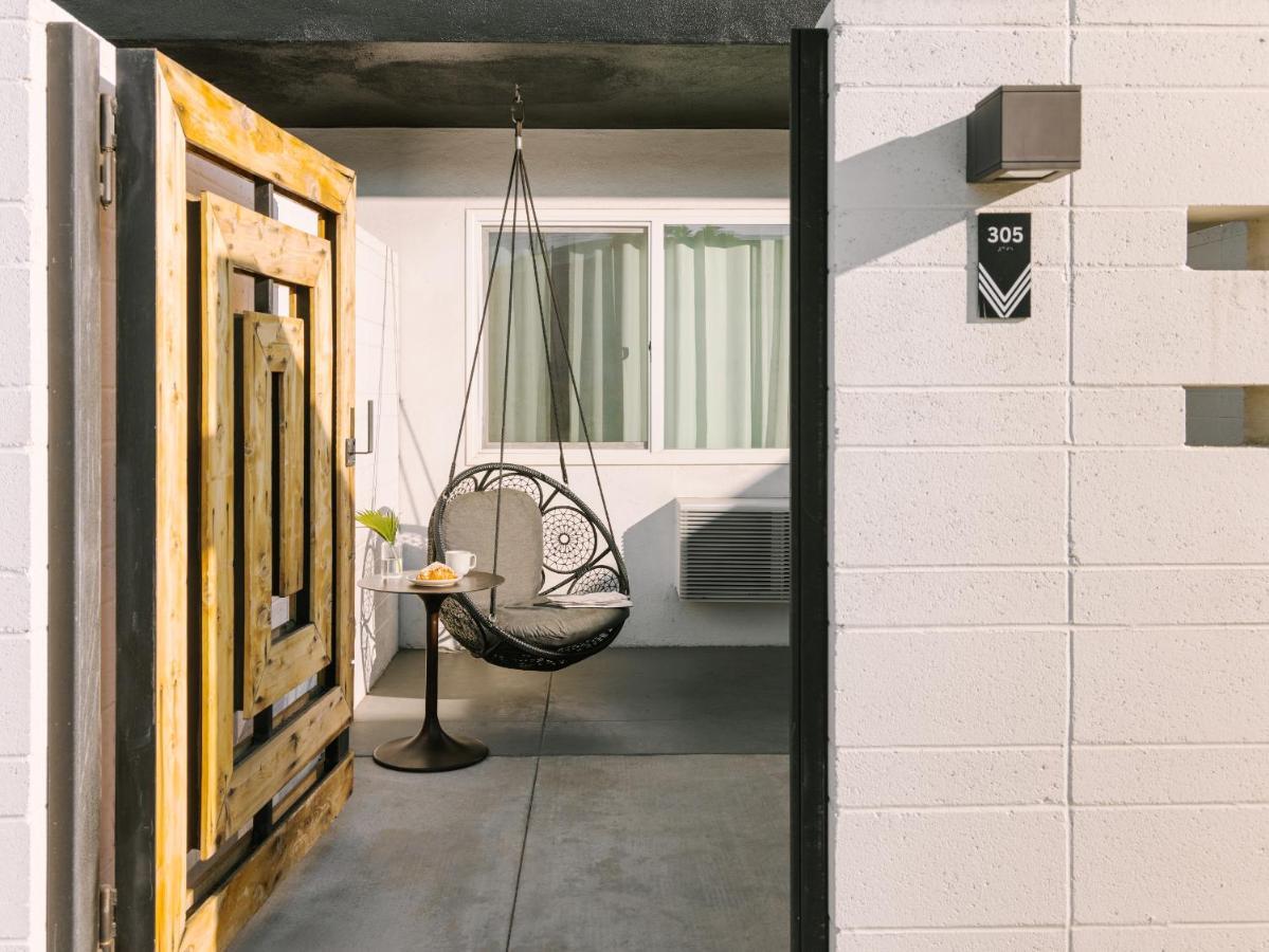 Hotel The V Powered By Sonder Palm Springs Exteriér fotografie